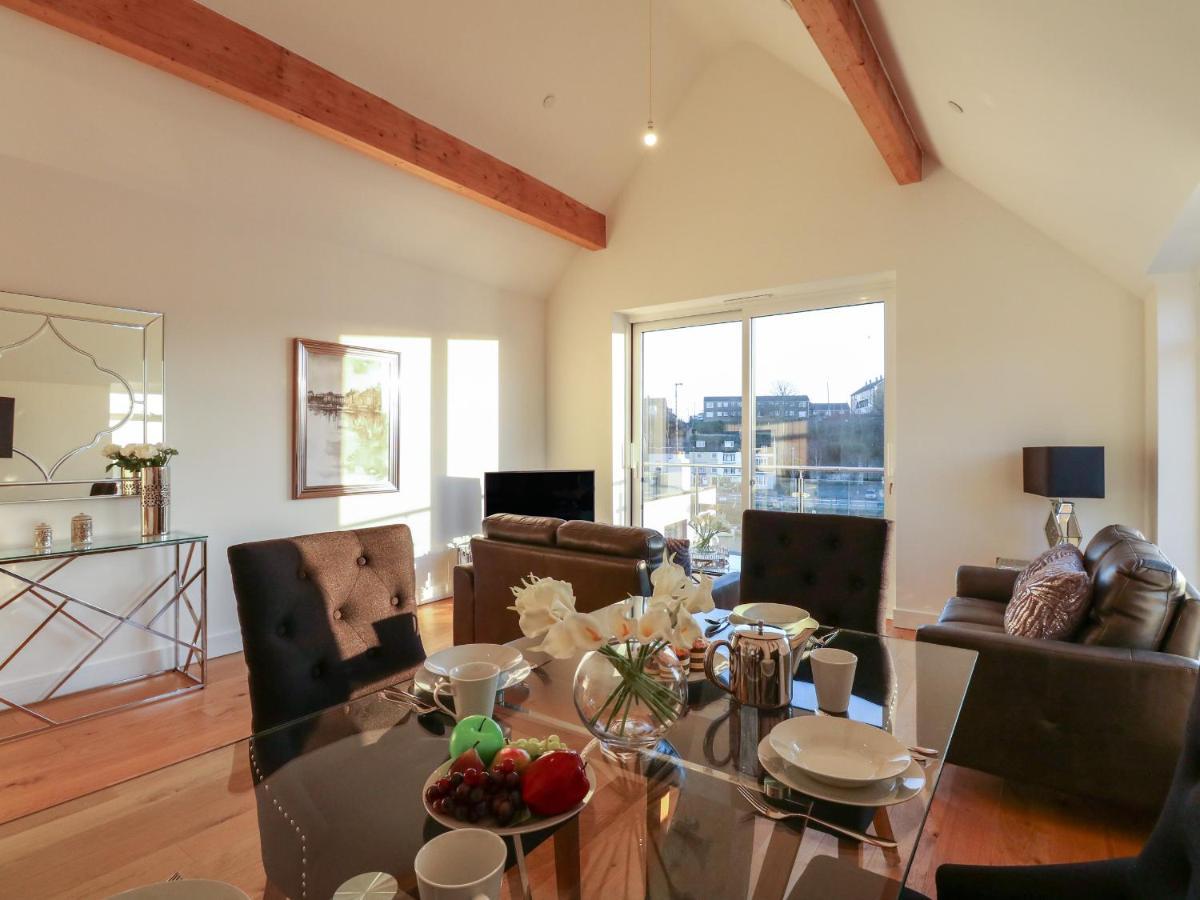 דירות וויימות' Harbourside Haven Penthouse 1 מראה חיצוני תמונה
