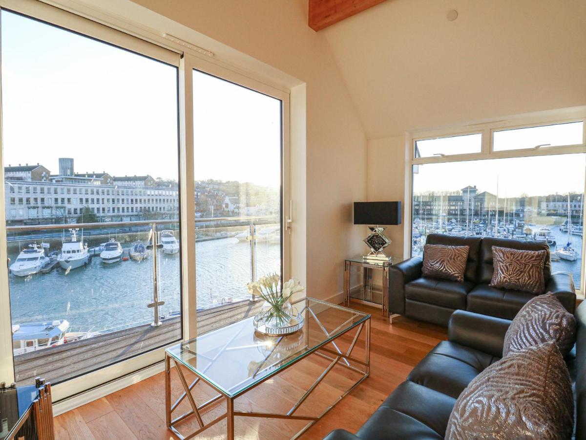 דירות וויימות' Harbourside Haven Penthouse 1 מראה חיצוני תמונה